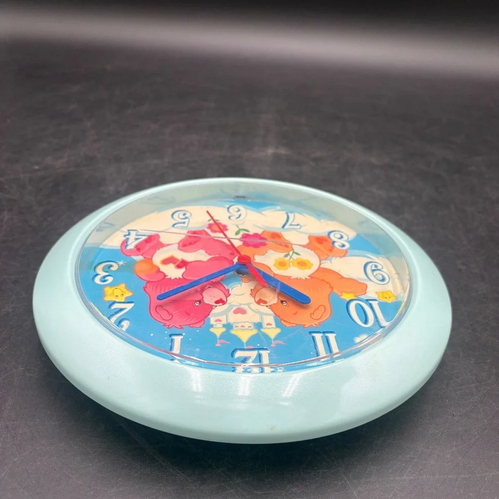 Care Bears Vintage 2003 Wall Clock Friend & Love-a-Lot Bear Blue 10 Inch Round